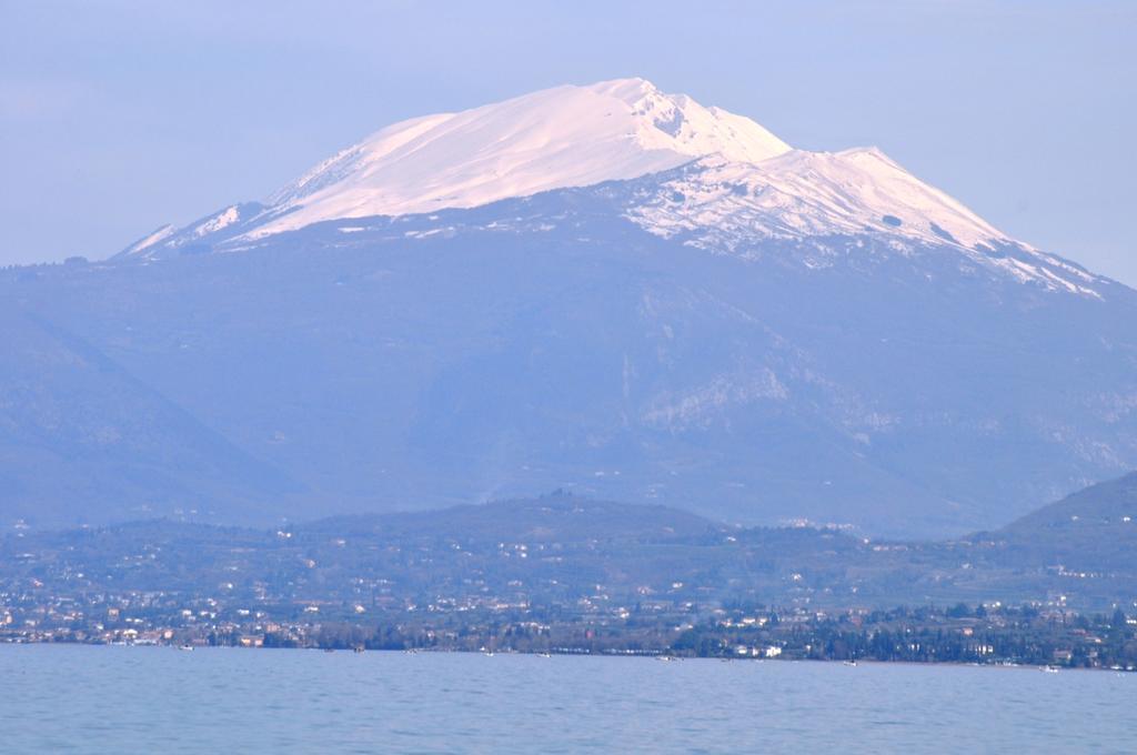 La Rosa Del Garda Appartement Peschiera del Garda Buitenkant foto